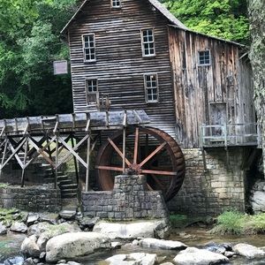 Meet your Posher, Kaci